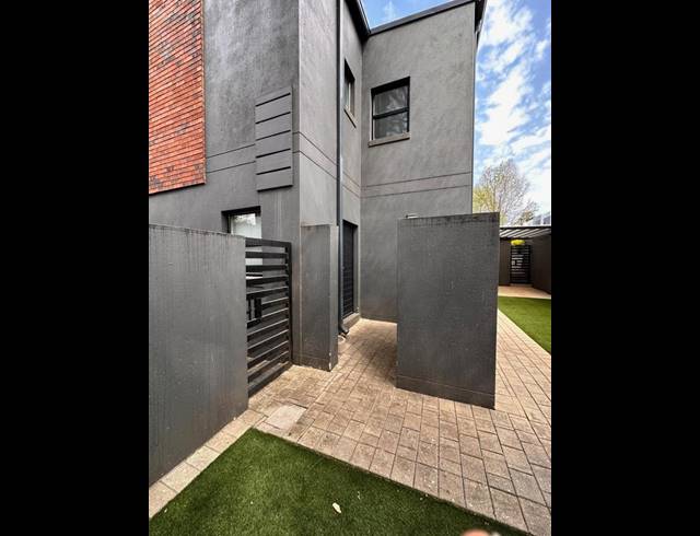 3 BEDROOM PROPERTY TO RENT IN SANDOWN